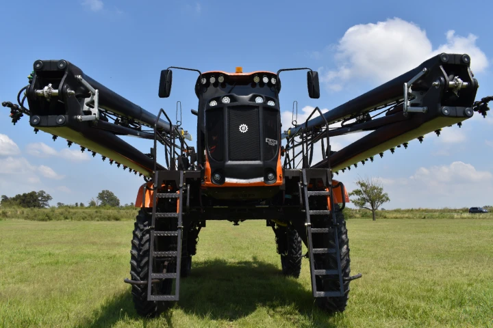 Pulverizador autopropulsado AR 3.6 S3